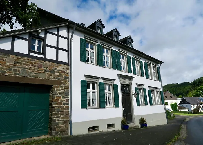 Vila Historische Herrenhaus Hellenthal